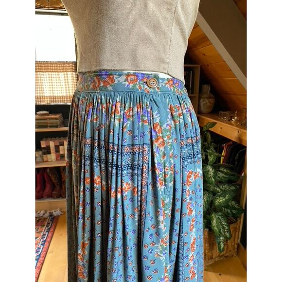 Vintage Skirt - Picture 4 of 8